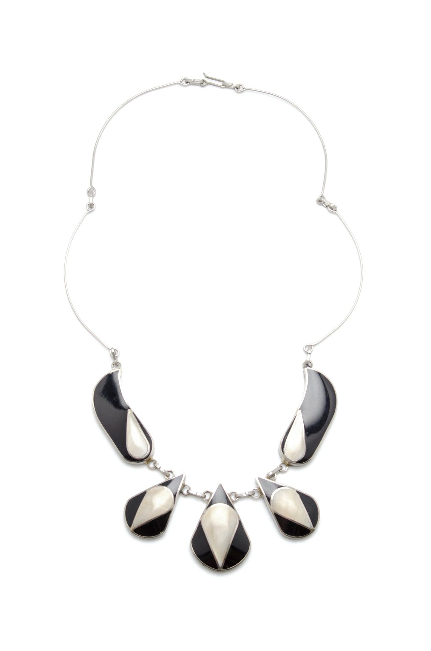 Colier: onyx, sidef