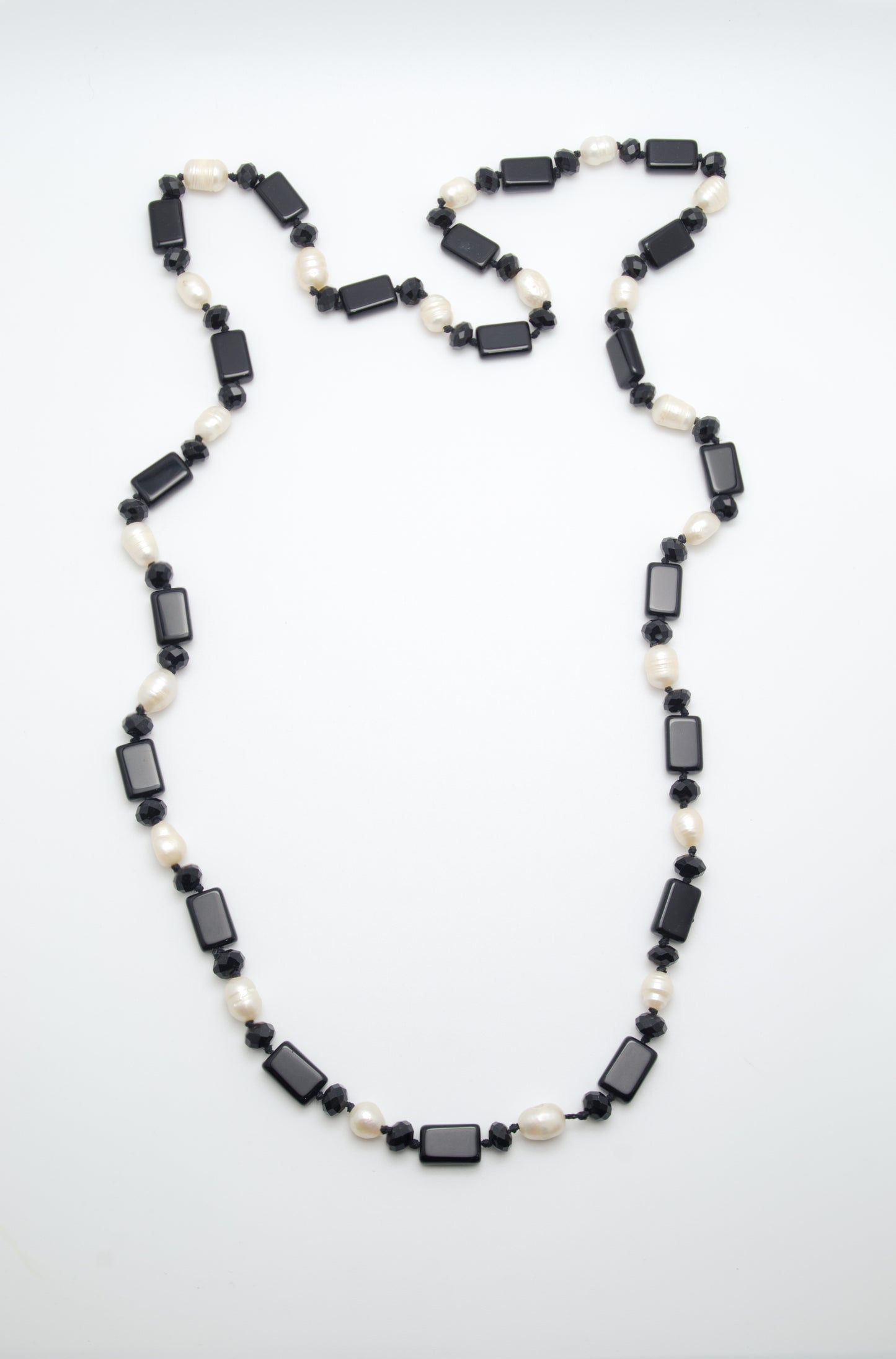 Colier: perle naturale, onyx