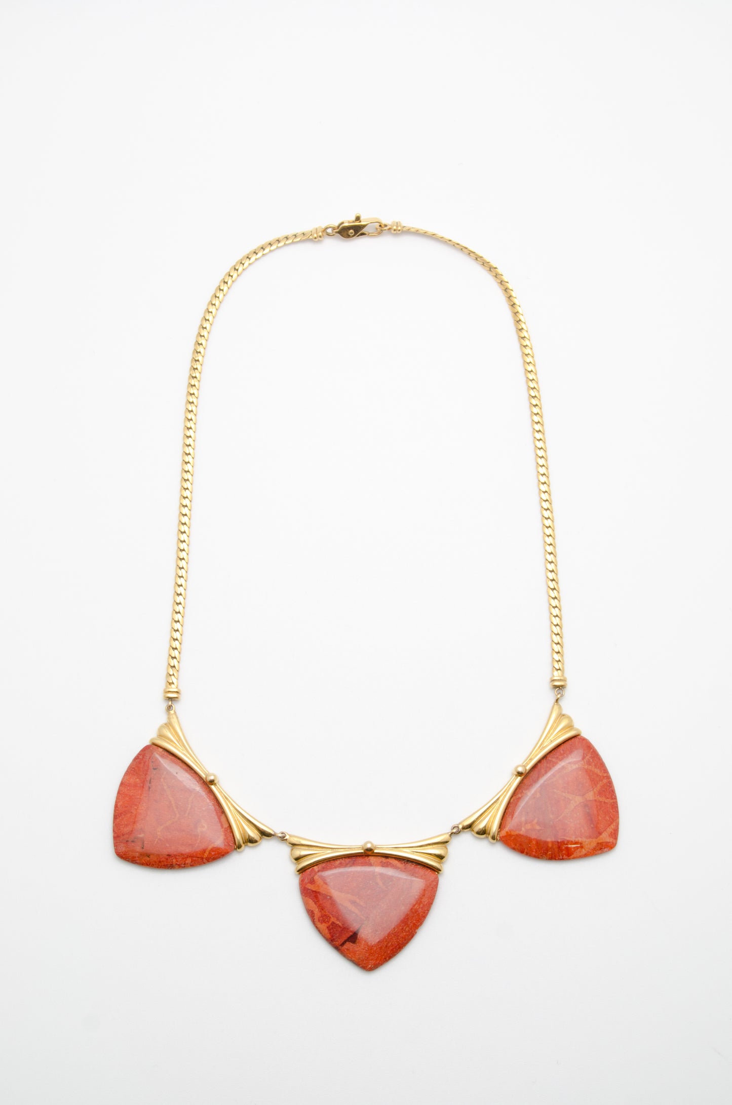 Colier: coral